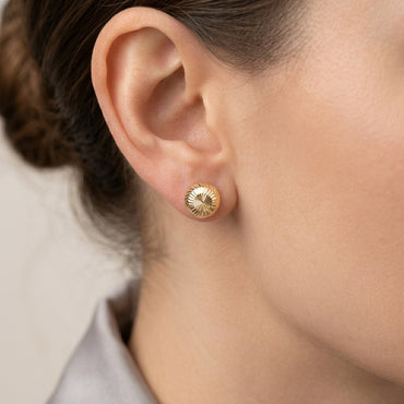18K Gold Diamond-Cut Ball Stud Earrings