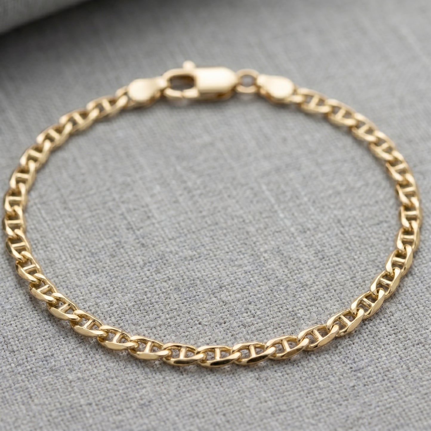 18K Gold High-Polish GCC Italian Style Marina Chain Bracelet