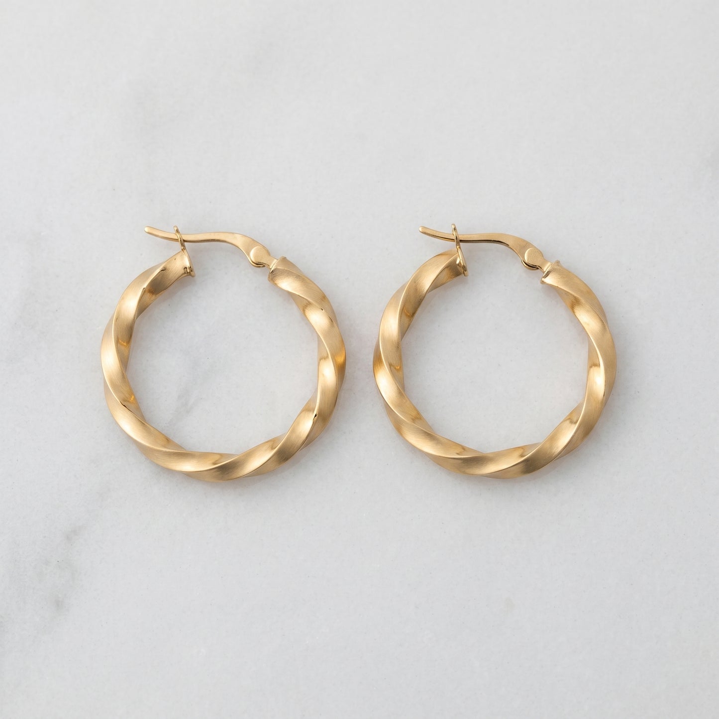 18K Gold Twisted Rope Hoop Earrings