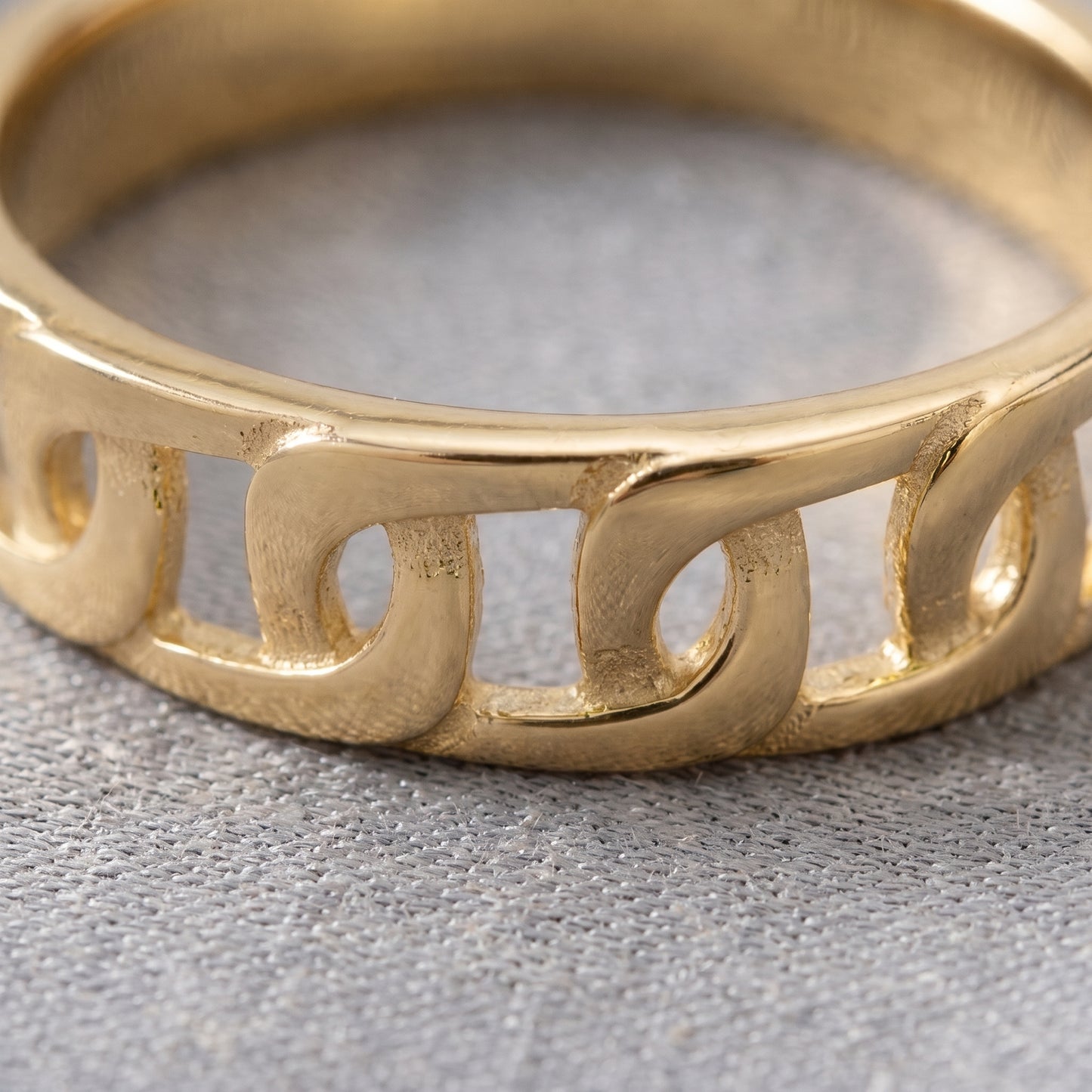 18K Solid Gold Openwork Curb Chain Link Band Ring